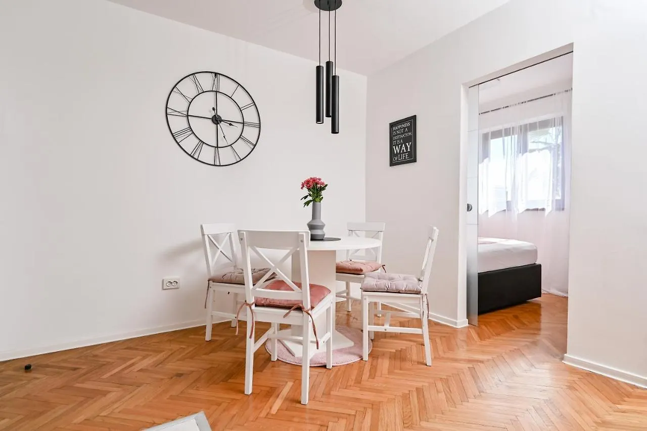 Liori Apartment Rubesi