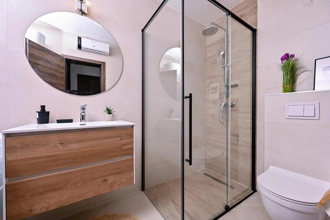 Liori Apartment Rubesi